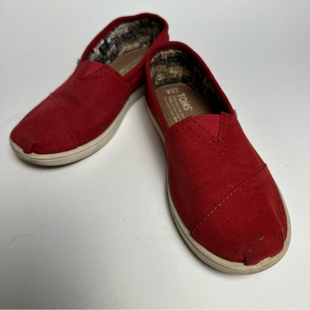 Tom's Kid's Alpargata Red Canvas Slip Ons Size 1.5